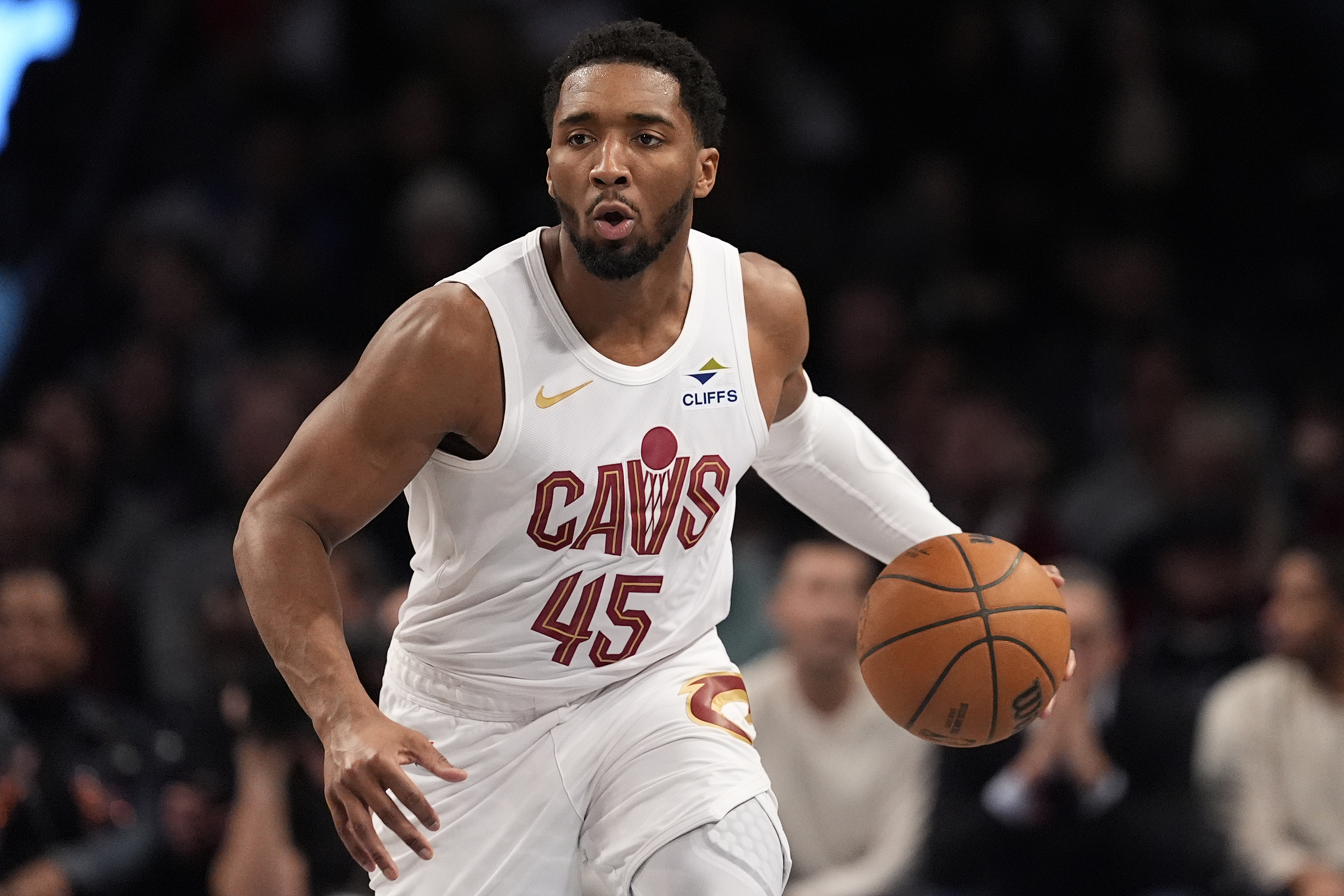 开云体育入口-公牛vs骑士前瞻：两队3天第2次对决，米切尔带队力争复仇